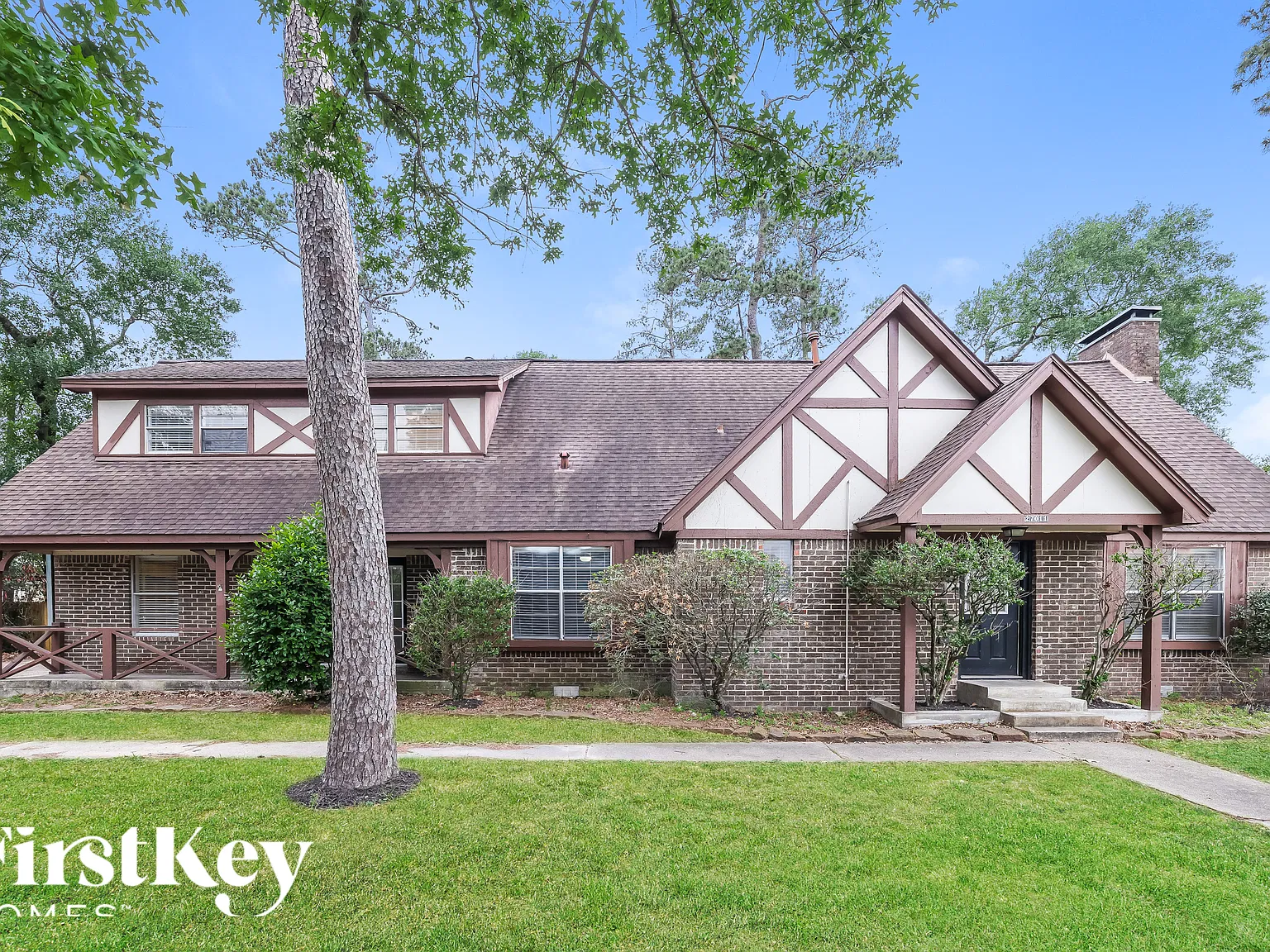 5 bed, 2.5 bath, 2920 sqft, $3,005 — Photo 1