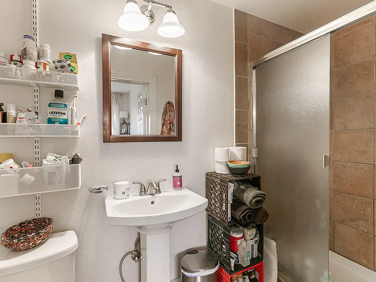 208 S Lincoln St #C — Photo 10