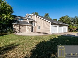 7412 Old Milford Rd, Milford, KS 66514