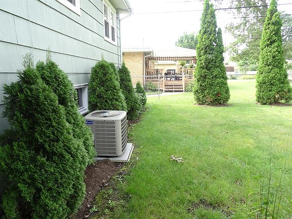 5th image of 74 Nadon Pl