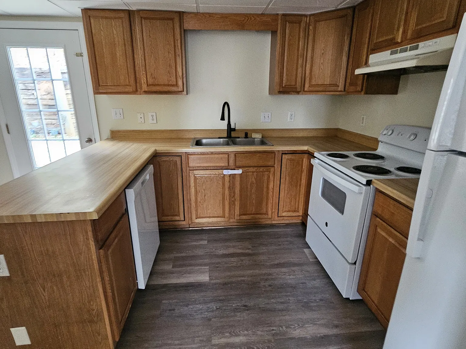 Sunkist Dr, Marion — Photo 4