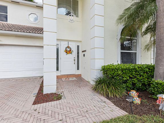 4th image of 3221 El Camino Real