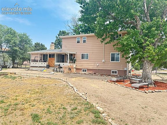 4th image of 6948 Prince Dr