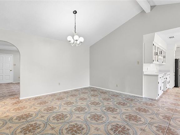 5th image of 3504 Harvey St