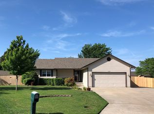 1727 James Ct, Newton, KS 67114
