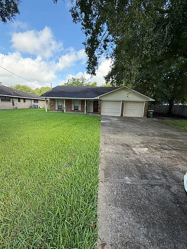 3522 E Circle Dr Photo 1 3522 E Circle Dr Photo 1