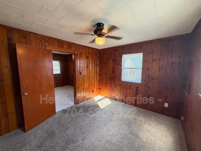 1 bed, 1.0 bath, 700 sqft, $1,000 — Photo 3