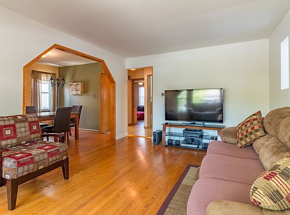 4th image of 4549 N Merrimac Ave