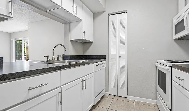 Cortland Pembroke Pines — Photo 32