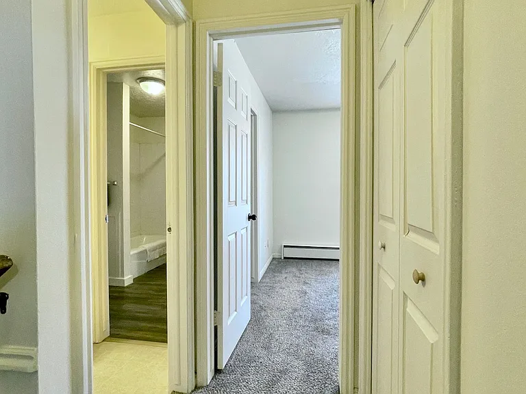 1554 Monroe Blvd #D3 — Photo 10