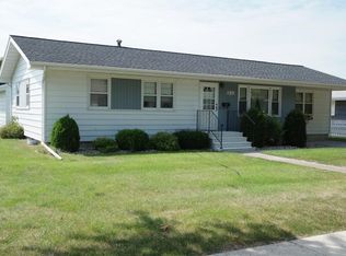 819 Frost Ave, Jackson, MN 56143