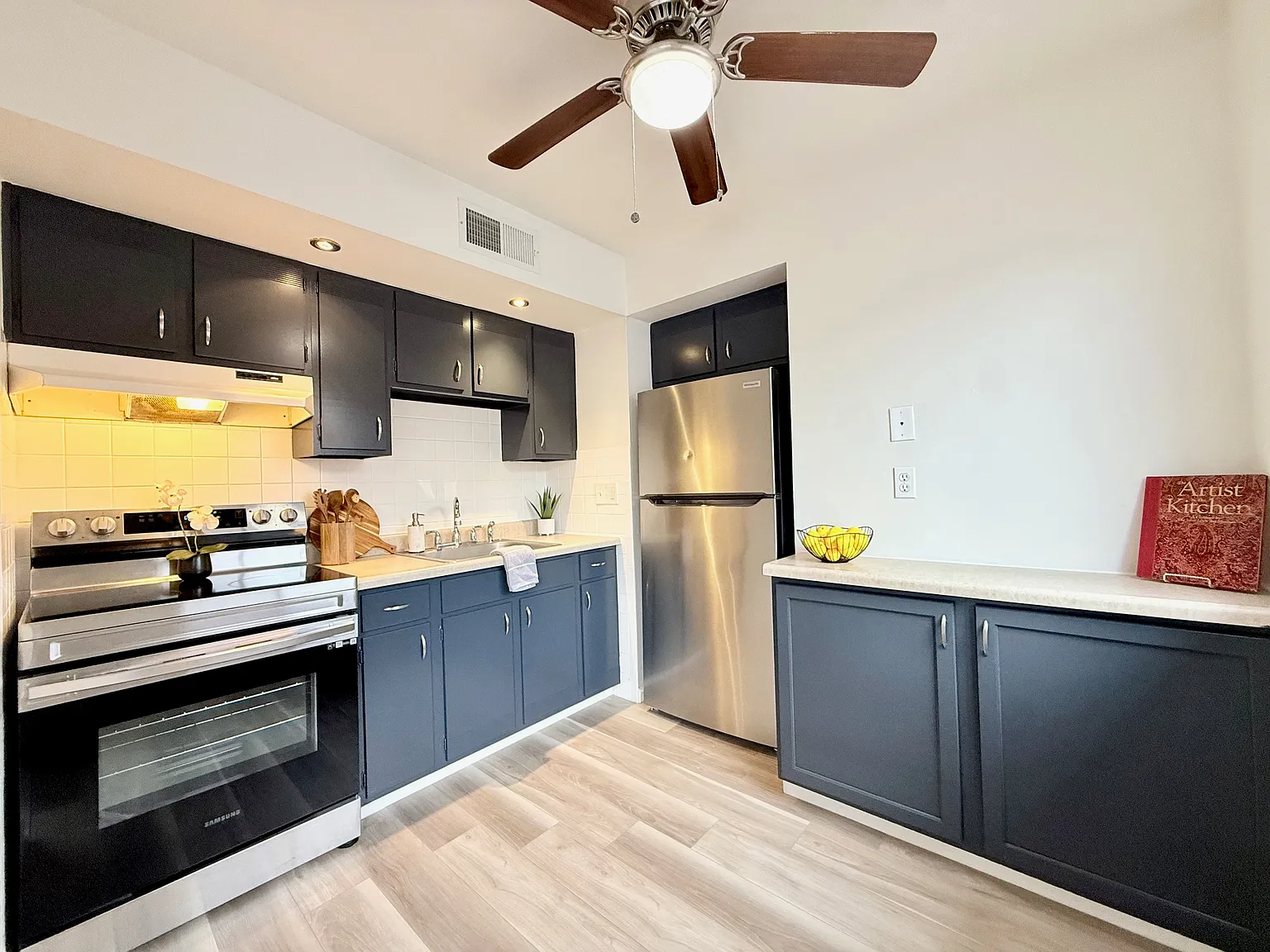 1 bed, 800 sqft, $925 — Photo 2