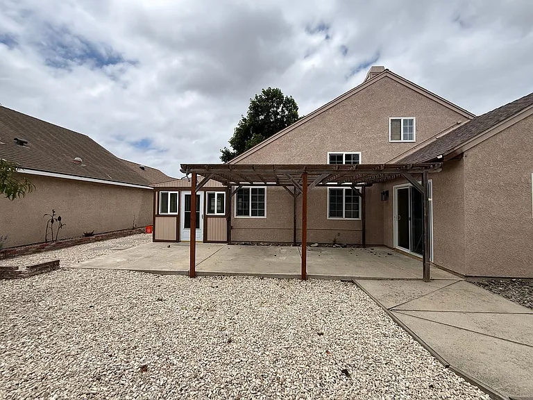 1422 Eagle Ct — Photo 52