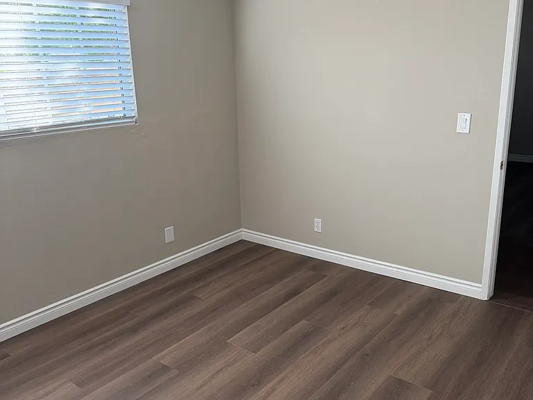 3028 E Vermillion St — Photo 40