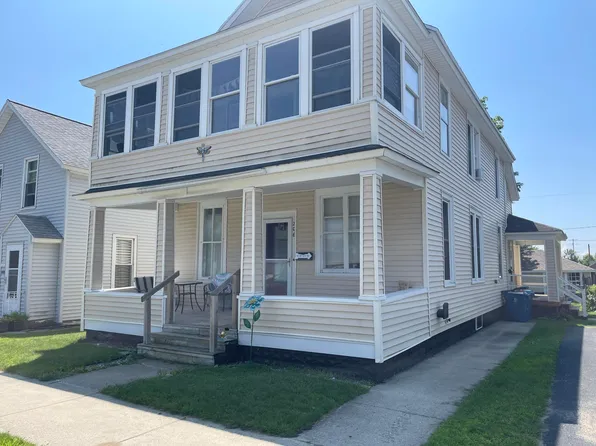 206 E Foster St, Ludington, MI 49431