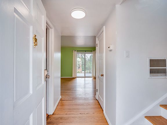 5th image of 3531 Villa St APT A