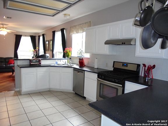 5th image of 214 Jardin Vis