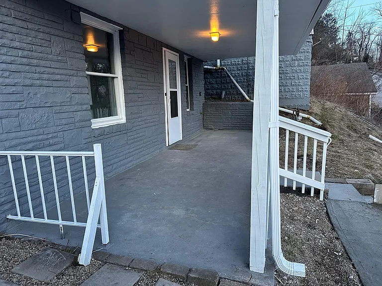 2323 Patterson Ave — Photo 3