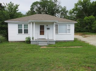 608 W Walnut St, Tecumseh, OK 74873