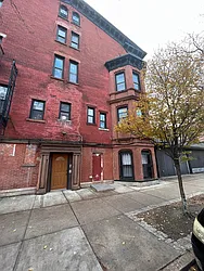 Rented by Triumph Property Group