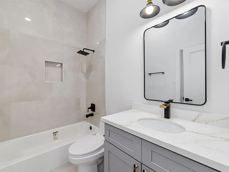6717 England St — Photo 10