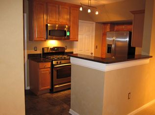 12894 Fair Briar Ln, Fairfax, VA