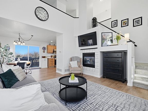 4th image of 144 Willowick Circle