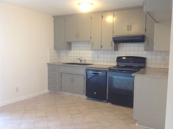 4th image of 2408 Vera Cruz Dr APT 3