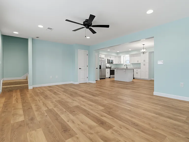 Spacious living room