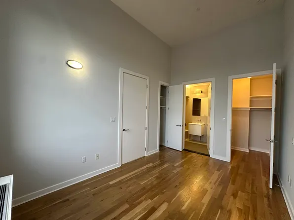 71-13 60 Lane image 5 of 17