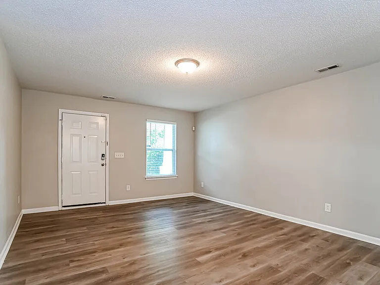 5105 Oak Pasture Ln — Photo 4