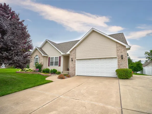 3399 N Gale Rd, Davison, MI 48423