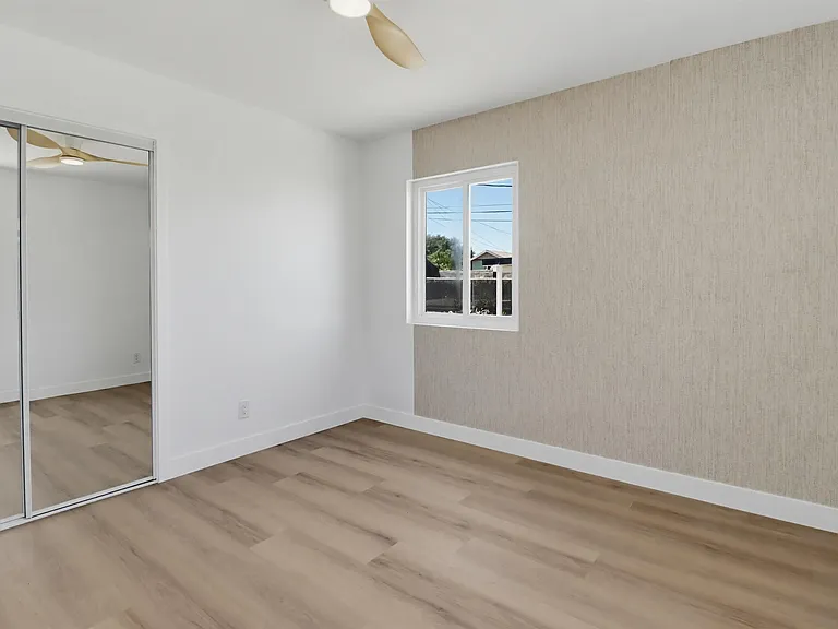 1038 Oaklawn Ave — Photo 26