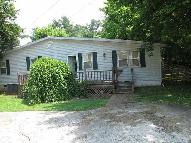 1st image of 306 1/2 N Main St