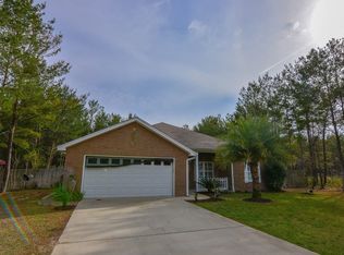 1907 Oakcrest Ln, Southport, FL 32409