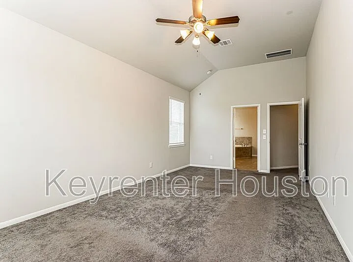 31519 Kailua Dr — Photo 10
