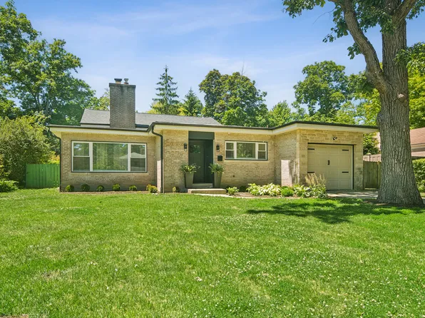(undisclosed Address), Highland Park, IL 60035