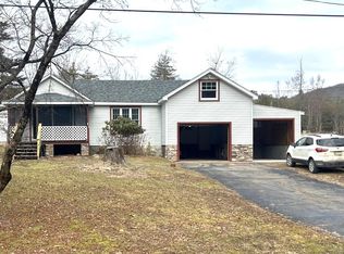 705 Towpath Rd, Hawley, PA 18428