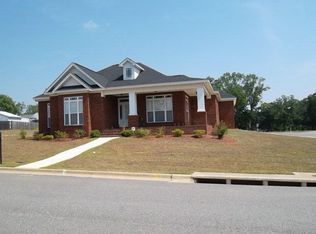 100 Inalaura Ct, Dothan, AL 36301