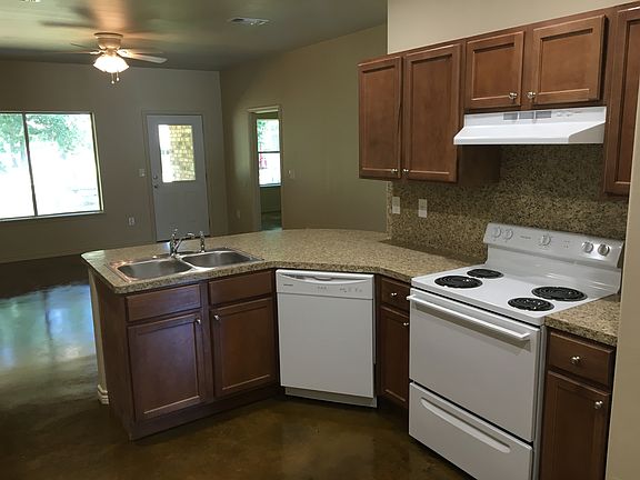 111 Jasmine Kitchen_05182016