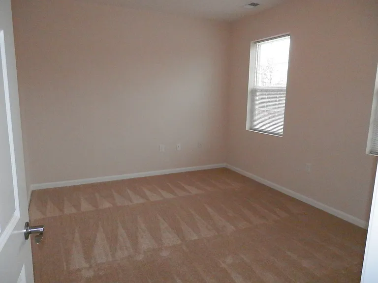 Aquamarine Apartments — Photo 85
