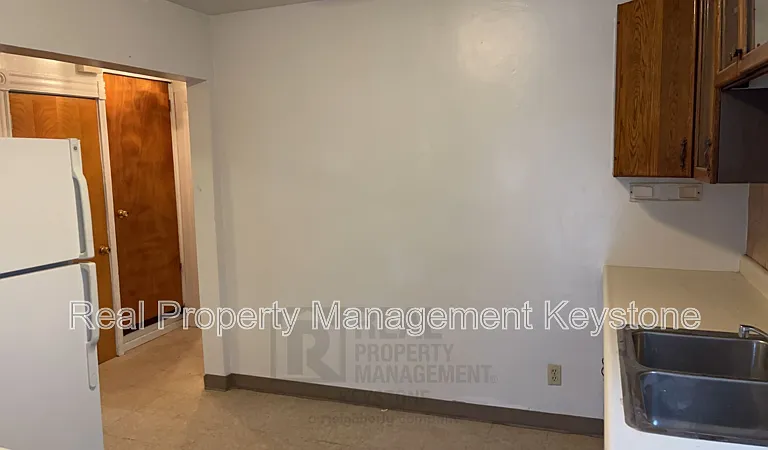 403 Ohio Ave #2 — Photo 3