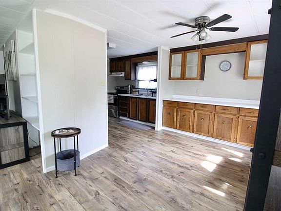 5th image of 10306 S 101st Ave