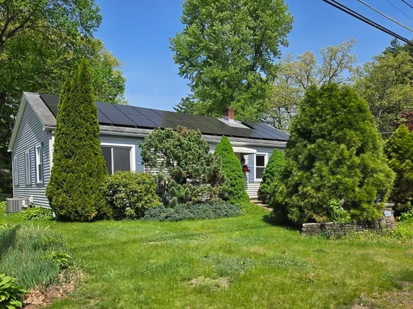 17 Cedar St, Southbridge, MA 01550