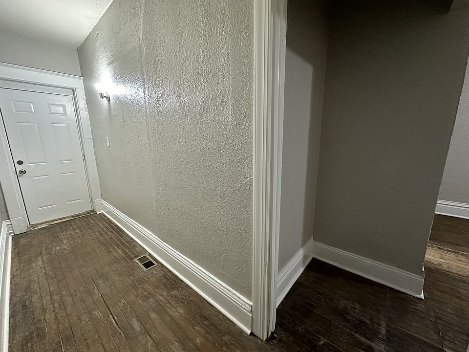 1st image of 313 N Longwood St #1