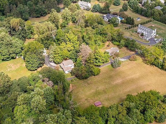 2nd image of 120 Diamond Rock Rd