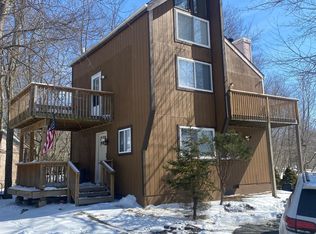 7522 Crestview Dr, Tobyhanna, PA