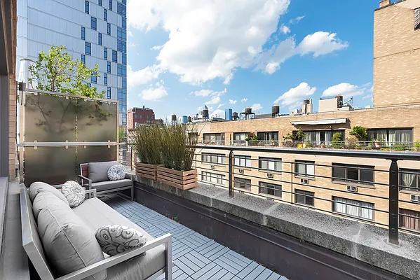 Sold by Douglas Elliman | media 13