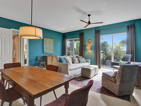 4th image of 2631 NE 14th Avenue #404