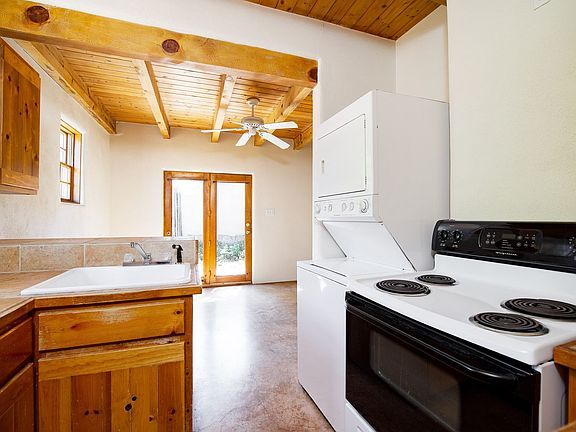 5th image of 247 Casados St APT C